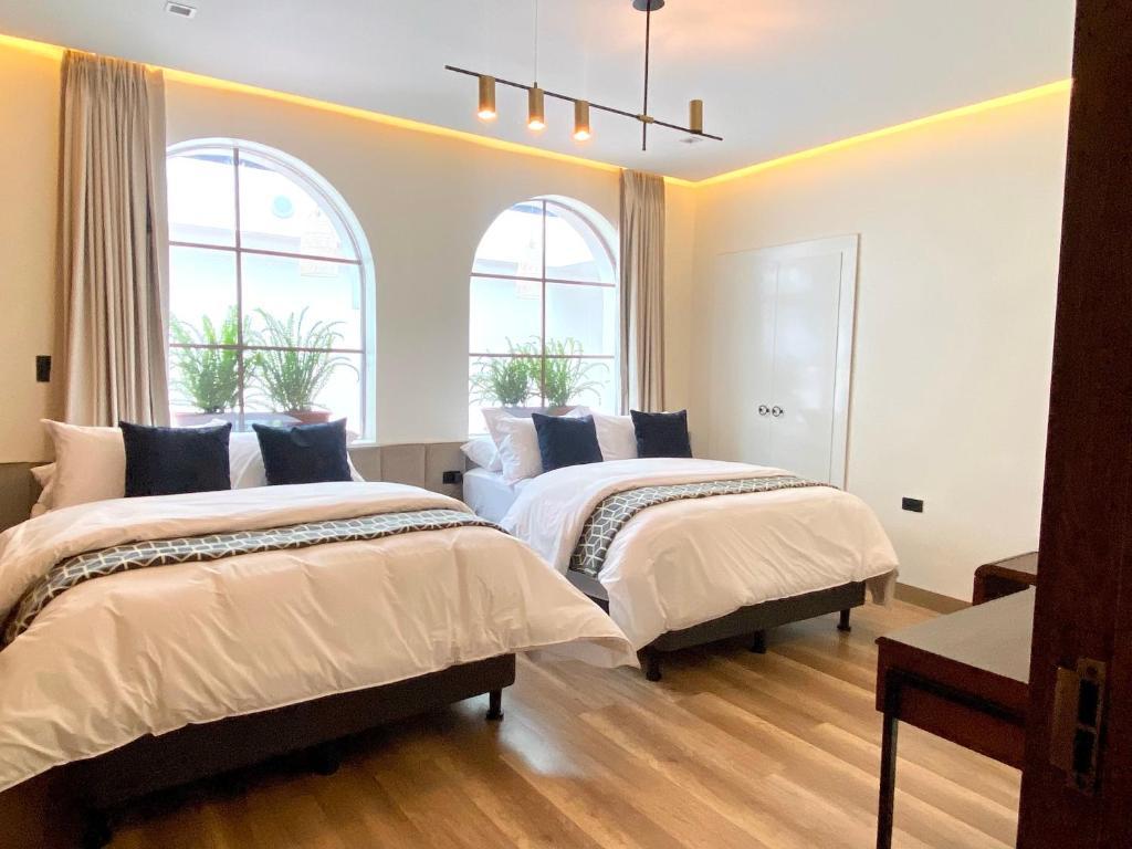 Wanderlot - Hotel Plaza Central Riobamba Eksteriør bilde