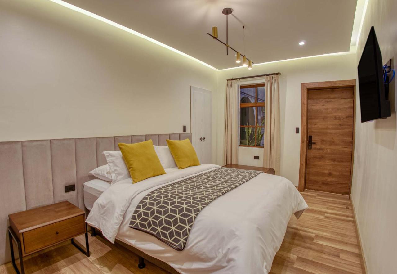 Wanderlot - Hotel Plaza Central Riobamba Eksteriør bilde