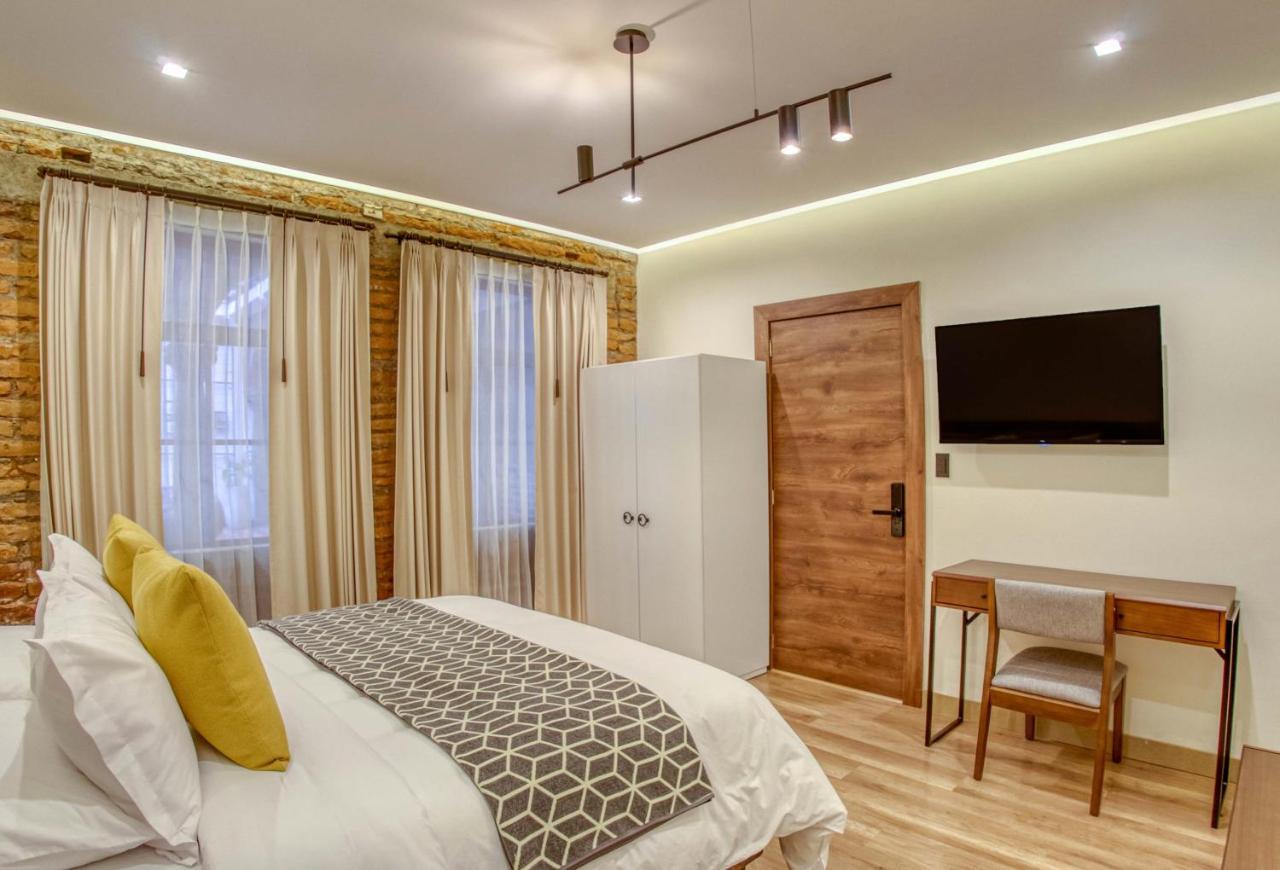 Wanderlot - Hotel Plaza Central Riobamba Eksteriør bilde